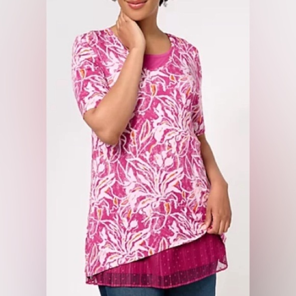 LOGO by Lori Goldstein Tops - LOGO Layers by Lori Goldstein - NEW - Knit Tank and Tee Twinset A607278. Large.